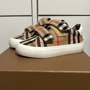 Burberry vintage check sneaker ( unisex)